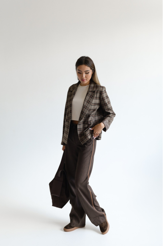 Брюки прямые с лампасом 